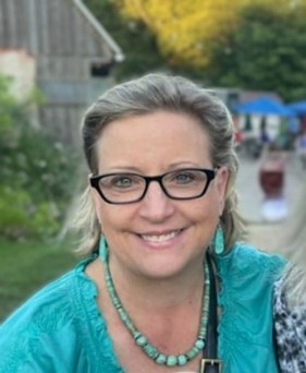 Elizabeth-Holm.jpg